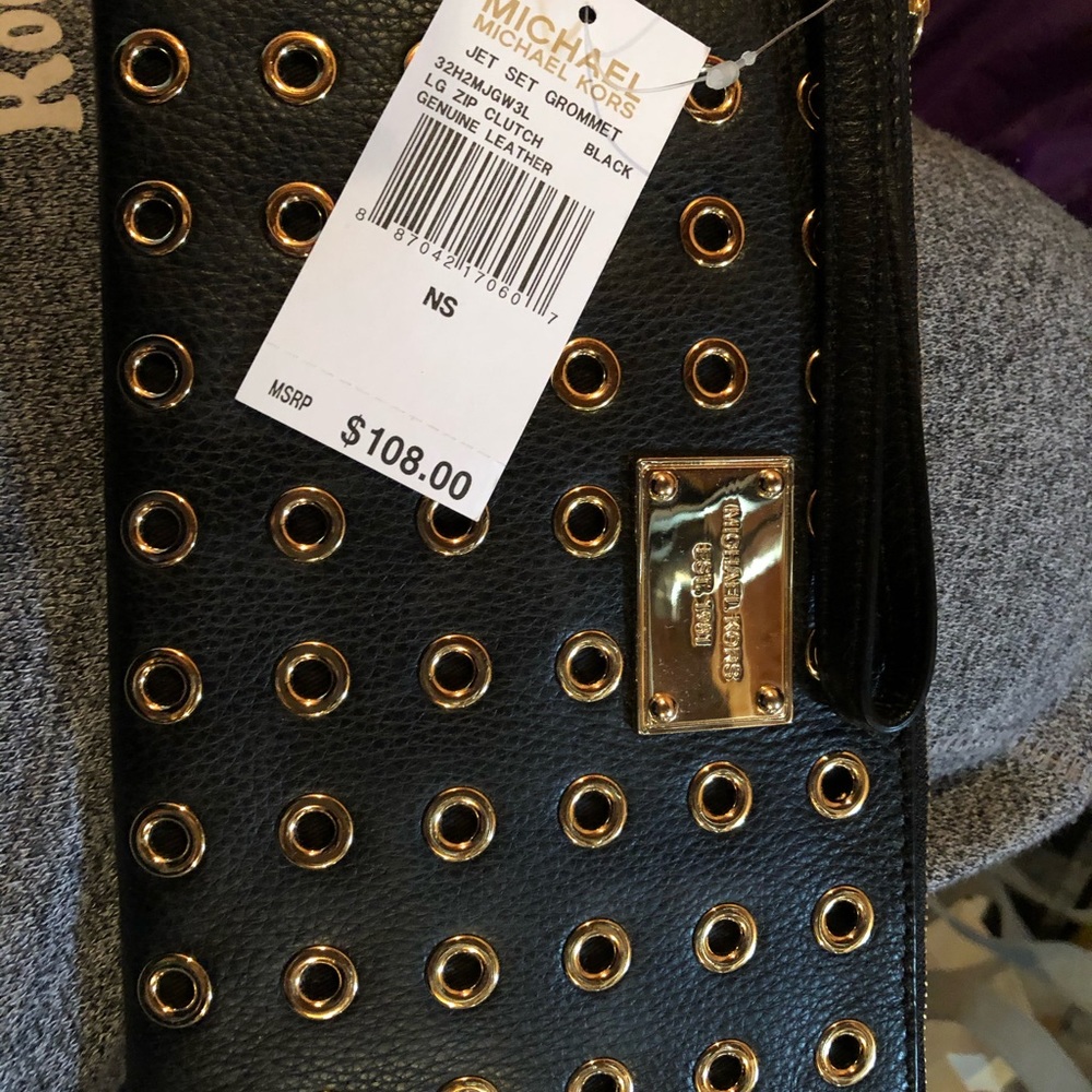 Wristlet